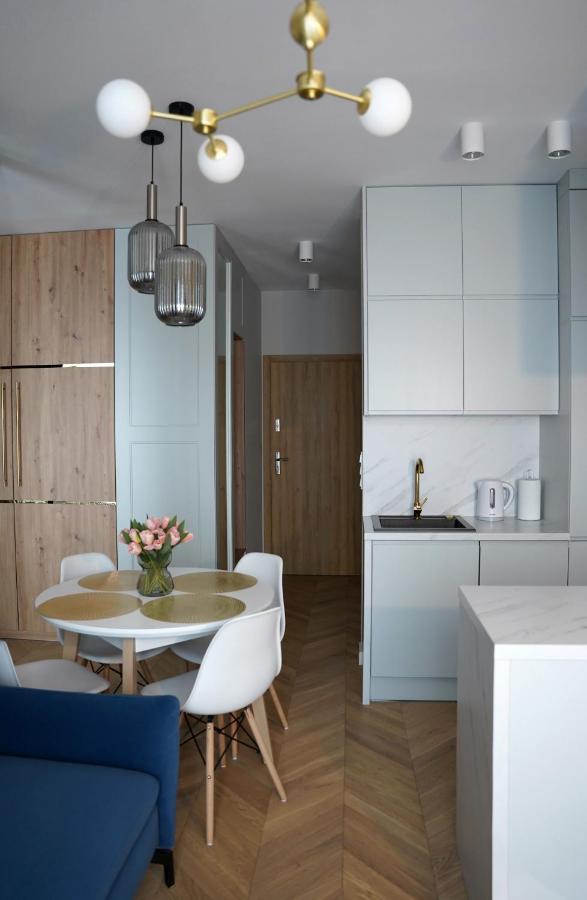 Apartamenty Metro Targowek 27 华沙 外观 照片