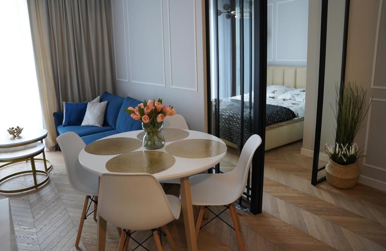 Apartamenty Metro Targowek 27 华沙 外观 照片