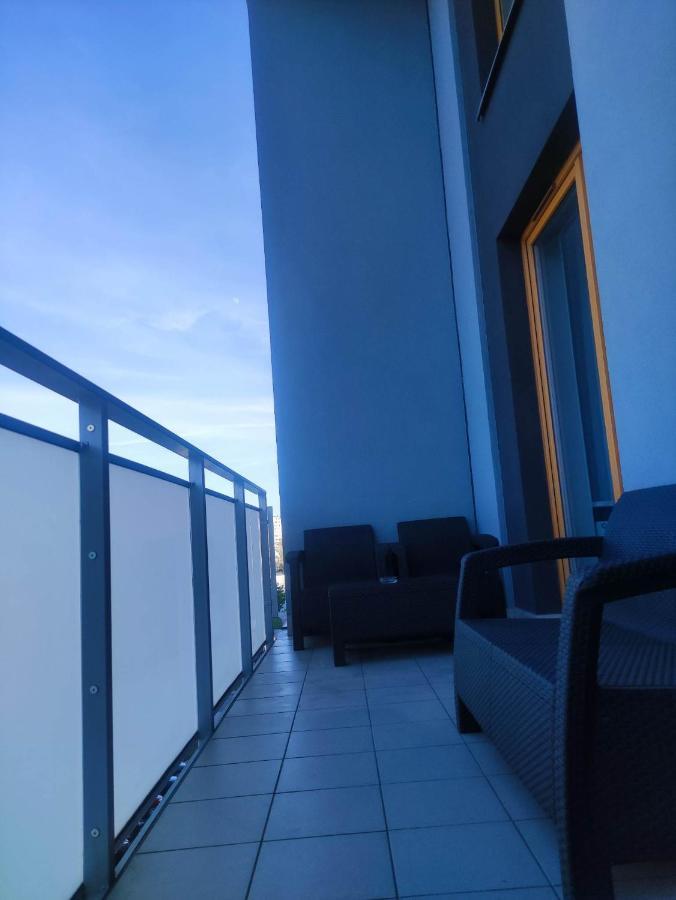 Apartamenty Metro Targowek 27 华沙 外观 照片